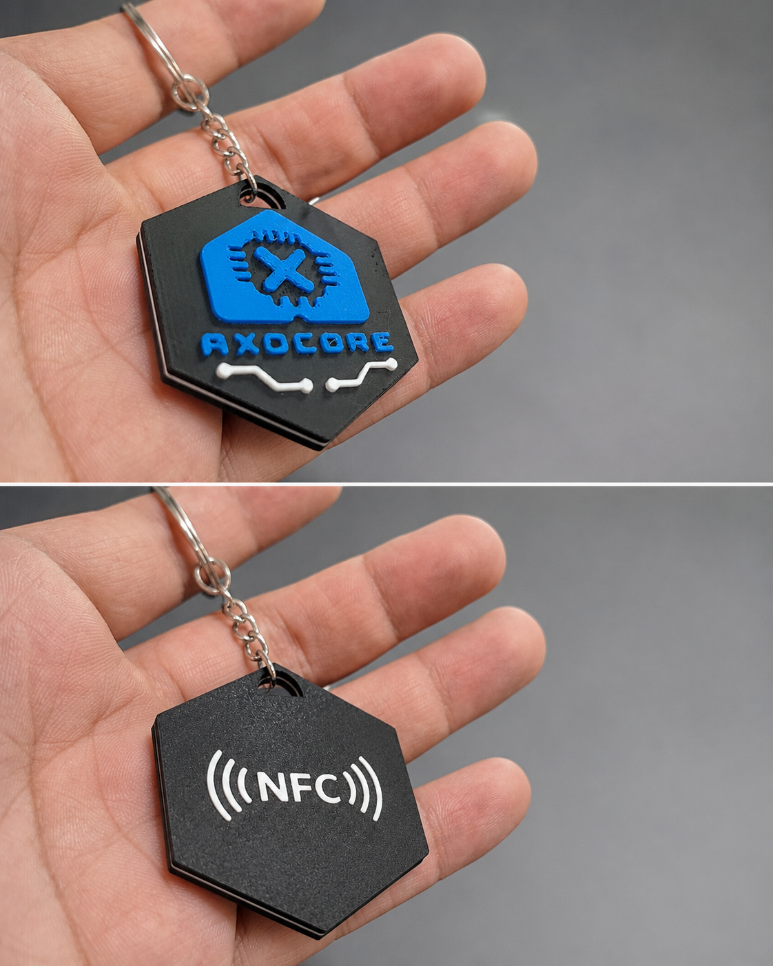 Collage de llavero NFC personalizado de Axocore mostrando frente y reverso.